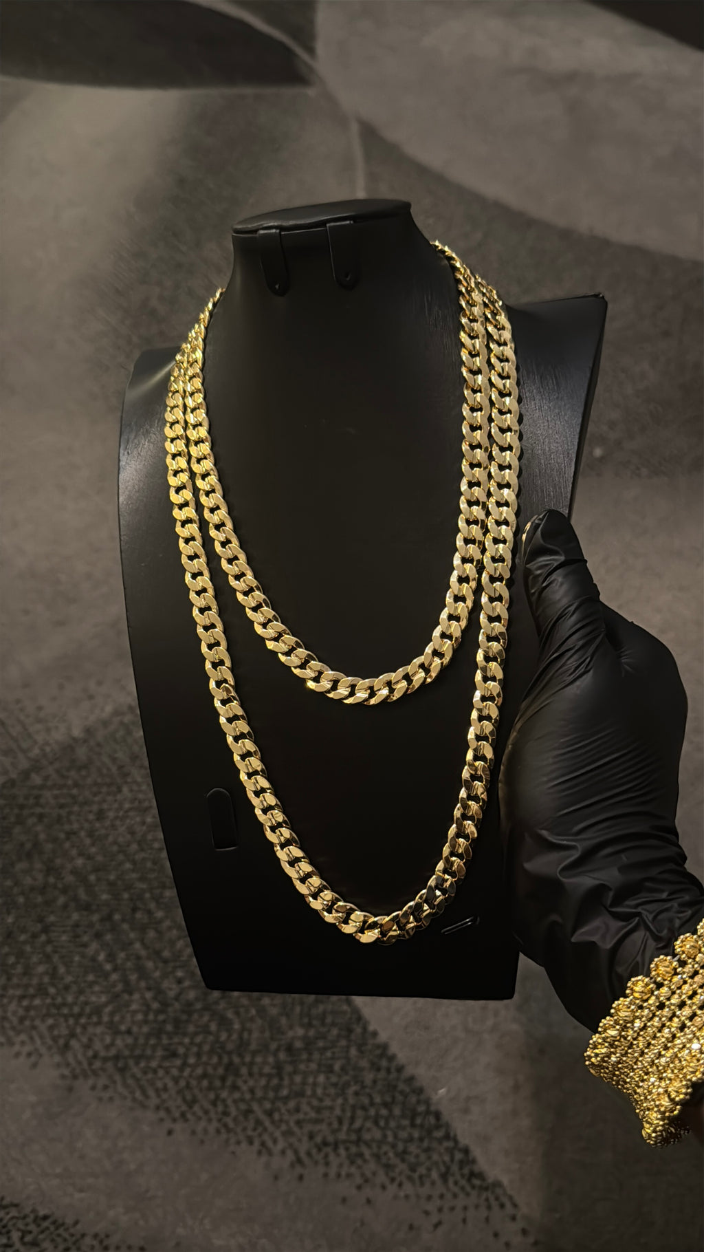 Cuban Gold Lookalike Chain Necklace