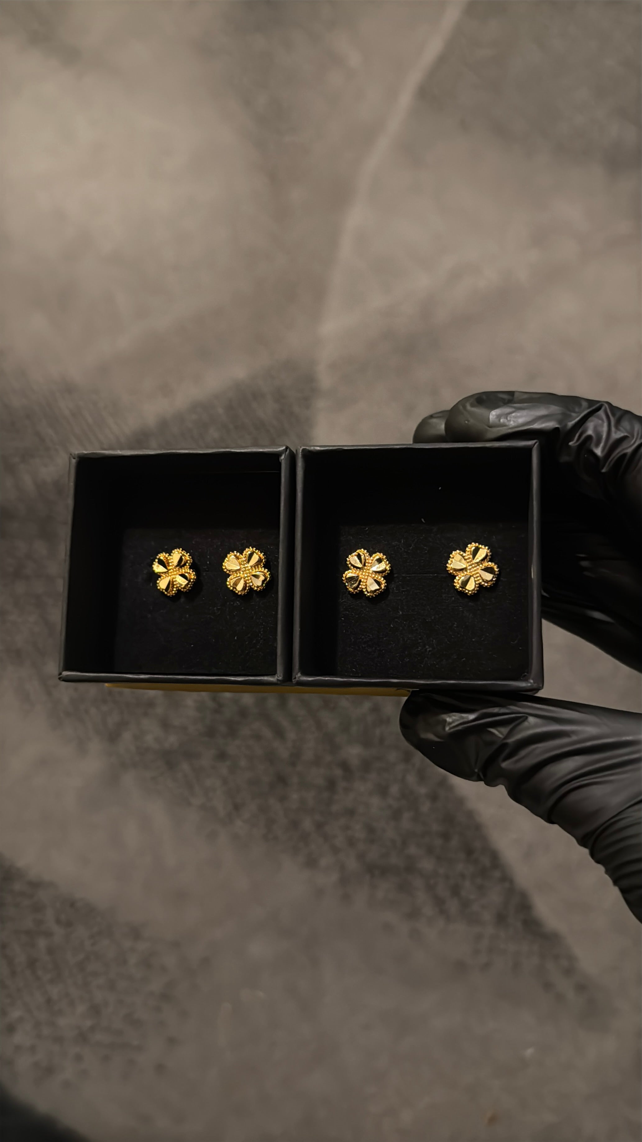 STD S009  Gold Stud Earrings