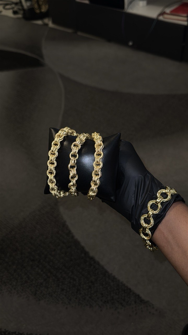 Royal Infinity Link Bracelet
