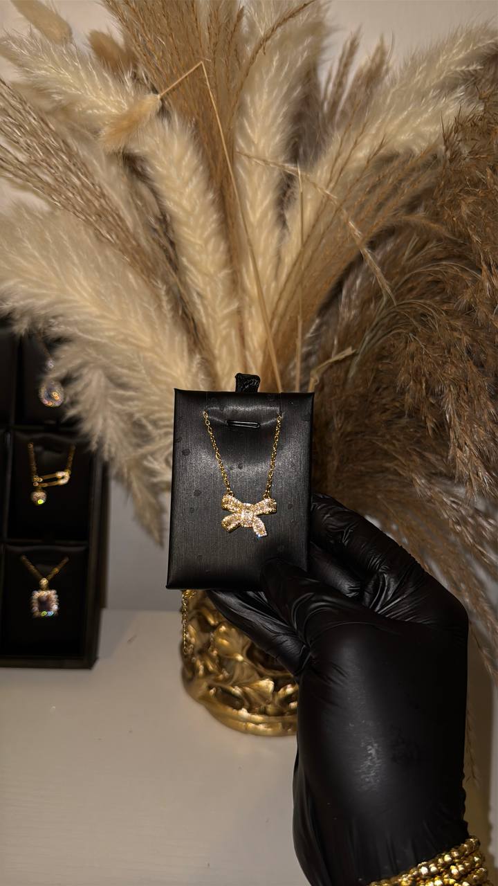 Luxury Crystal Bow Pendant Necklace