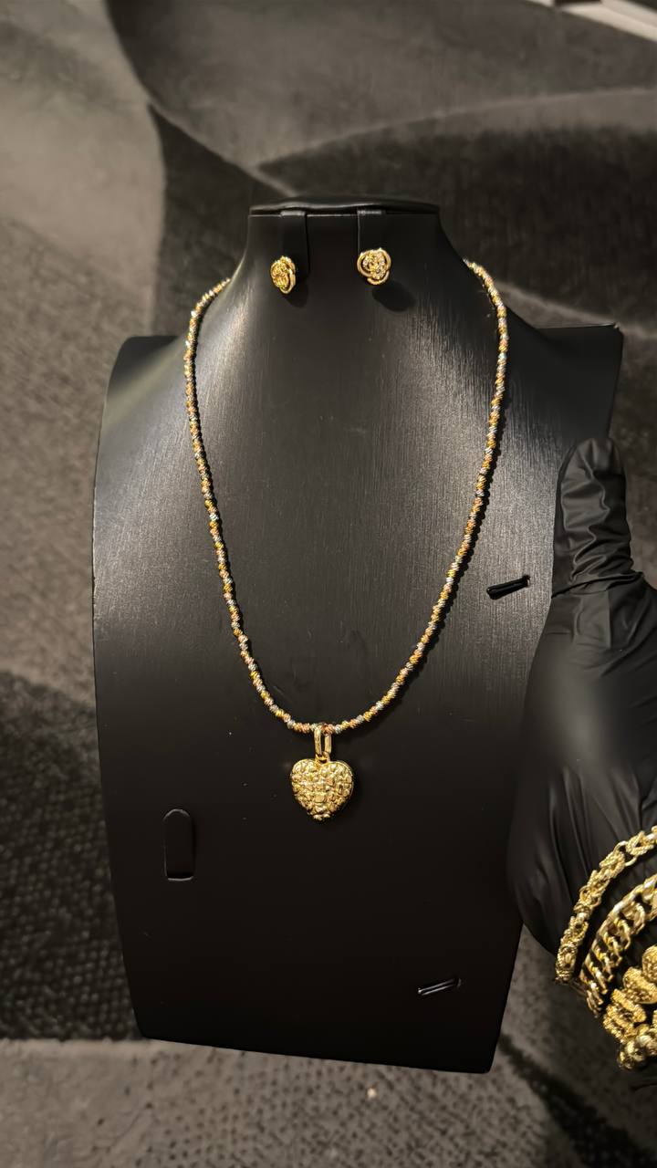 Luxury Heart Pendant Beaded Necklace Set