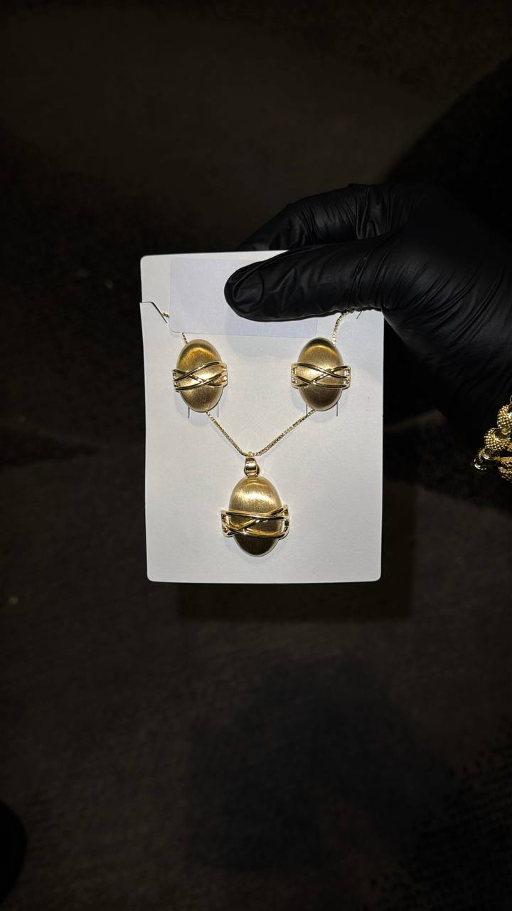 Golden Oval Harmony Jewelry Set