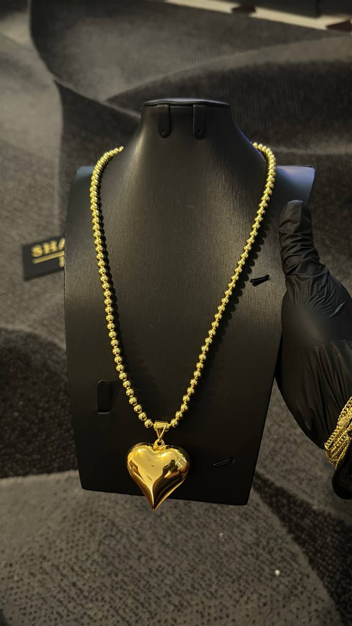 Golden Heart Pendant Beaded Necklace