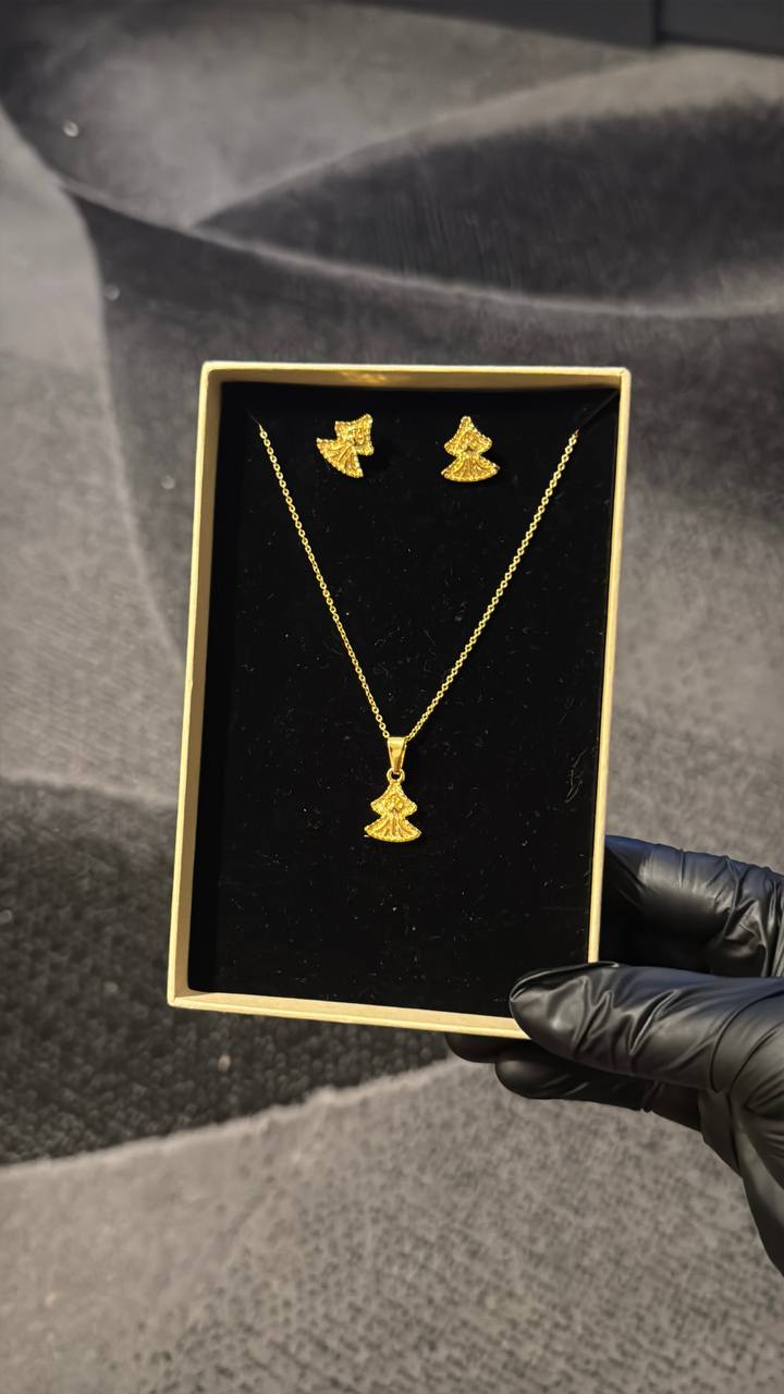 Luxury Fan Pendant Necklace Set Gold Lookalike