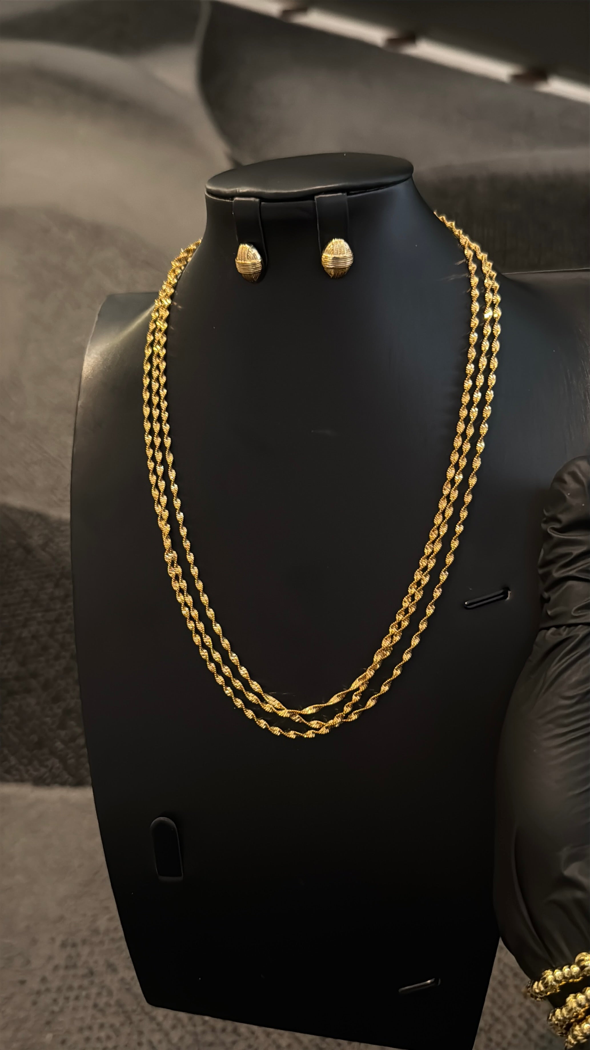 Swirl Gold Lookalike Chain Necklace