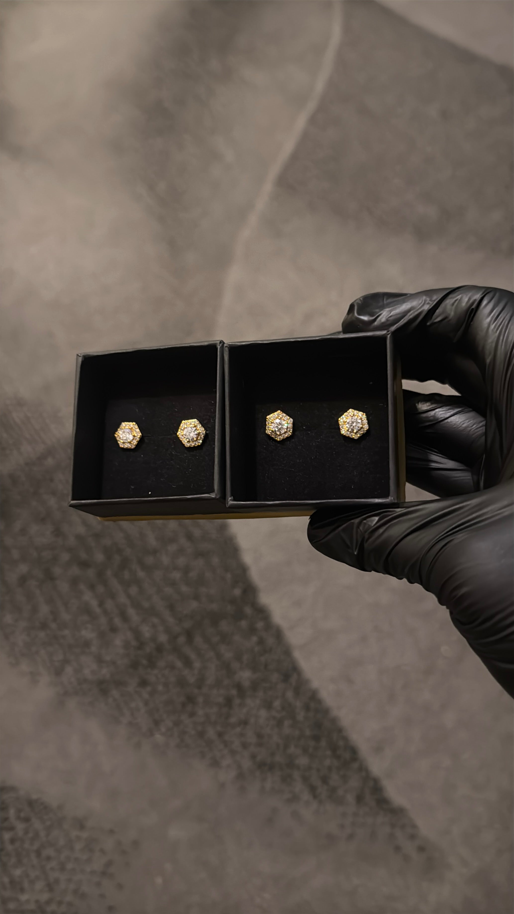 STD S005  Gold Stud Earrings