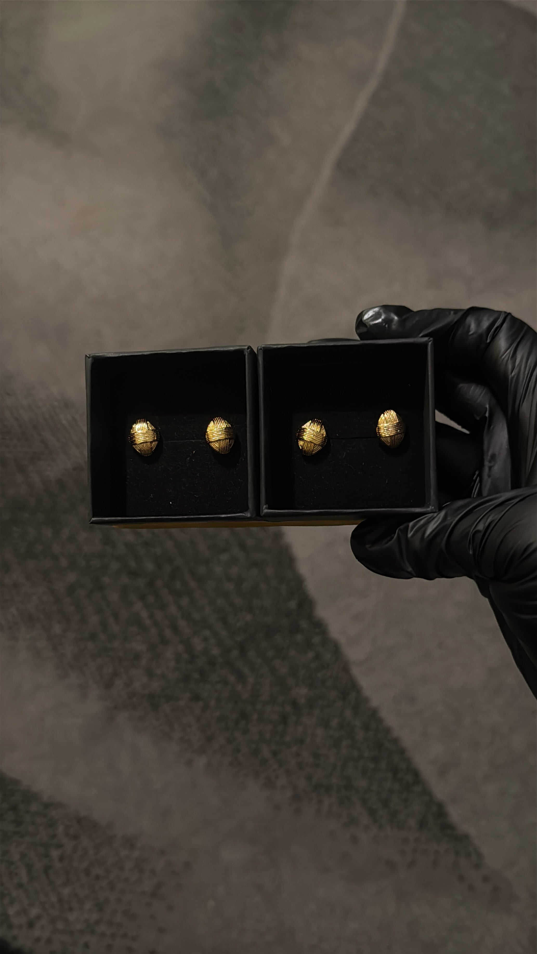 Crush Gold Stud Earrings
