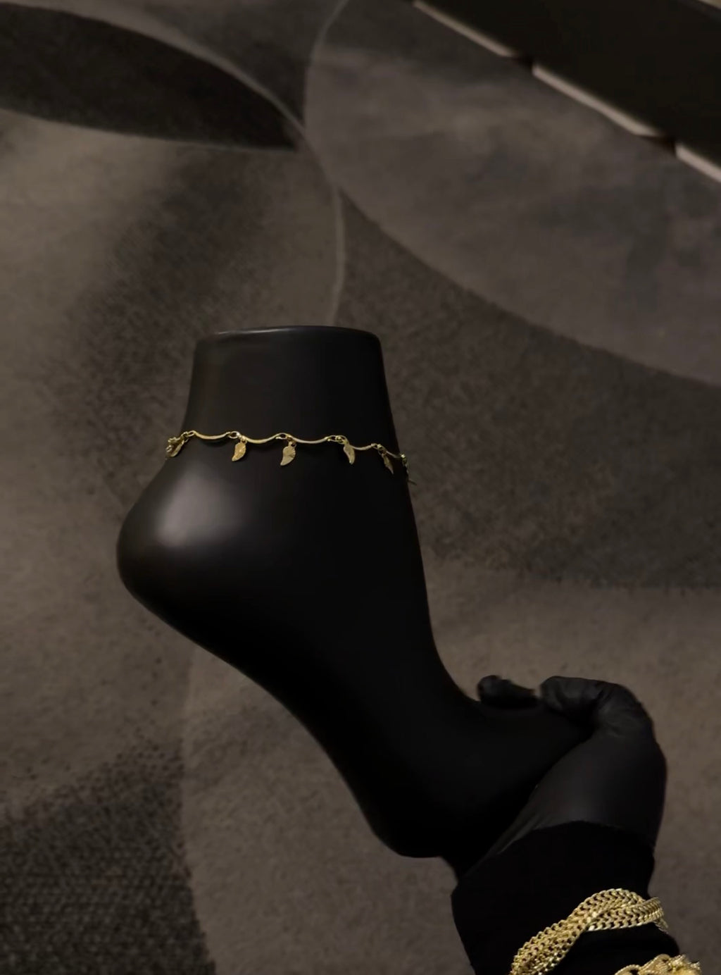 Minimalist Heart Charm Gold Anklet