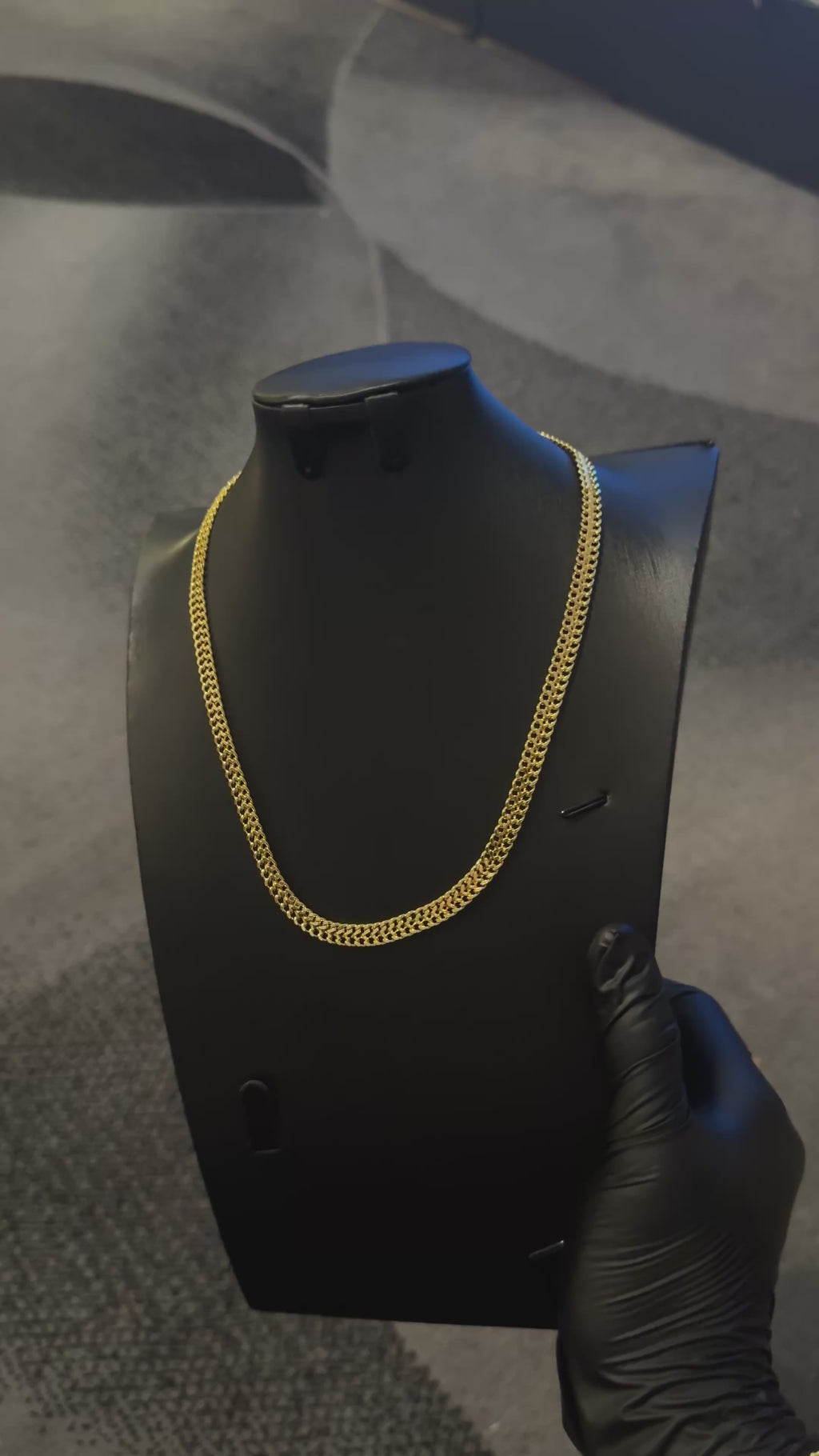 Fancy Carpet Gold Lookalike Chain Necklace
