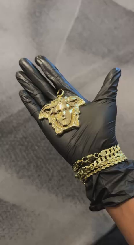 Luxury Medusa Head Pendant
